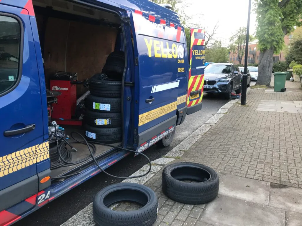 Yellow Tyres Emergency Mobile Tyre Fitting in London 24 hours 365 days