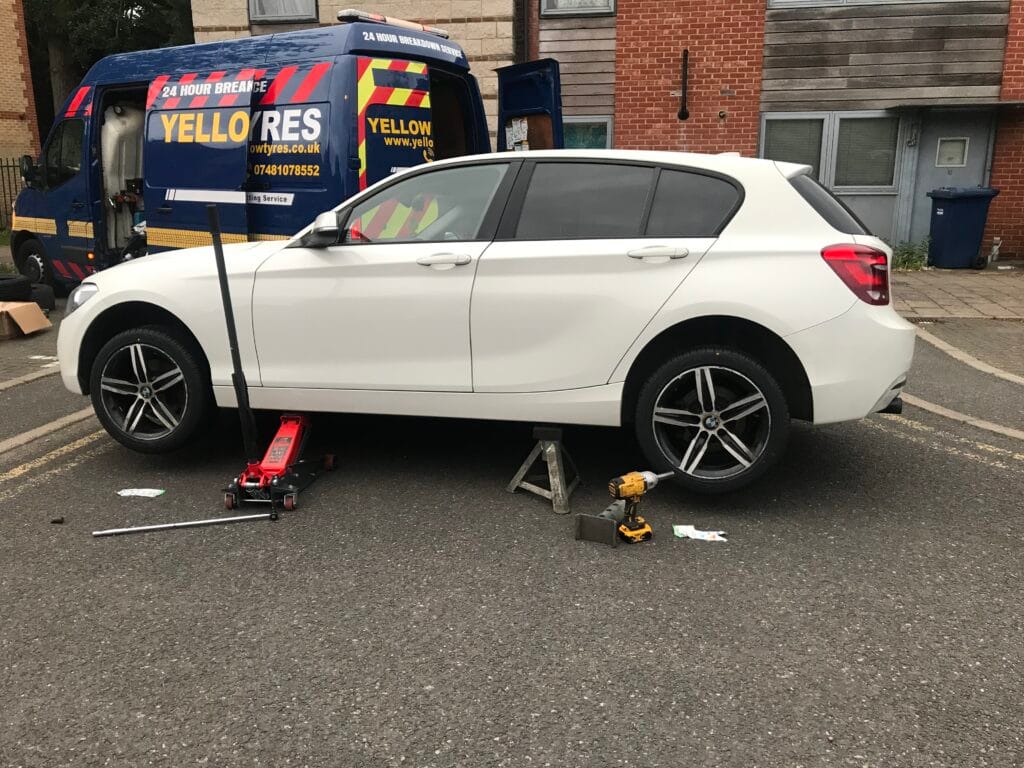 Yellow Tyres Mobile Tyre Fitting in North West London 24 hours 365 days